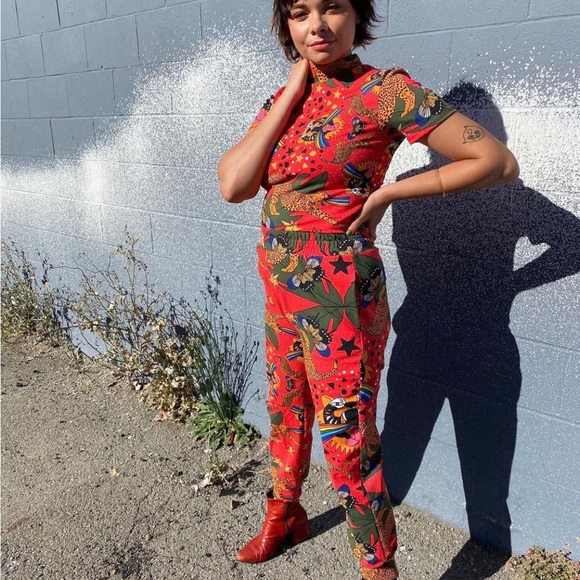 Nooworks PRIDE Tiger jogger pants in medium. Sold out print. - Picture 4 of 16